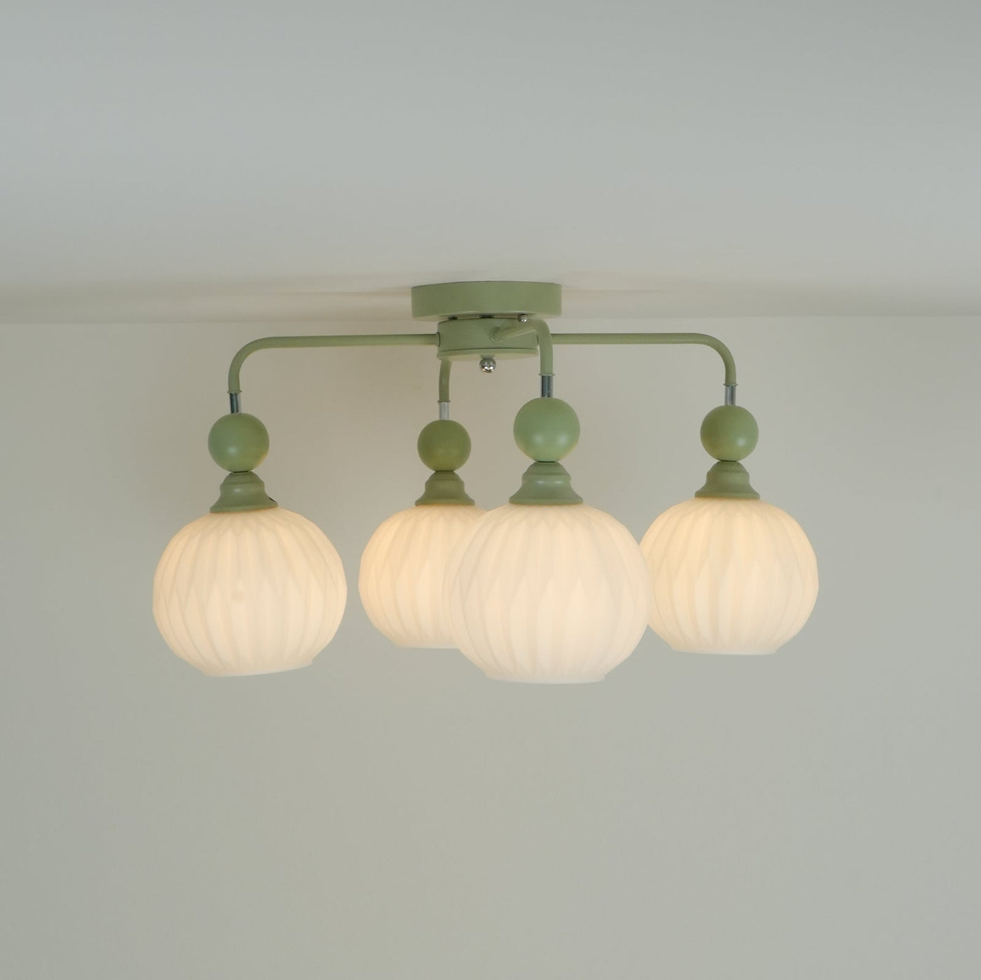 LuxeAura - Ceiling Lamp with Renee-Inspired Design and Warm Light