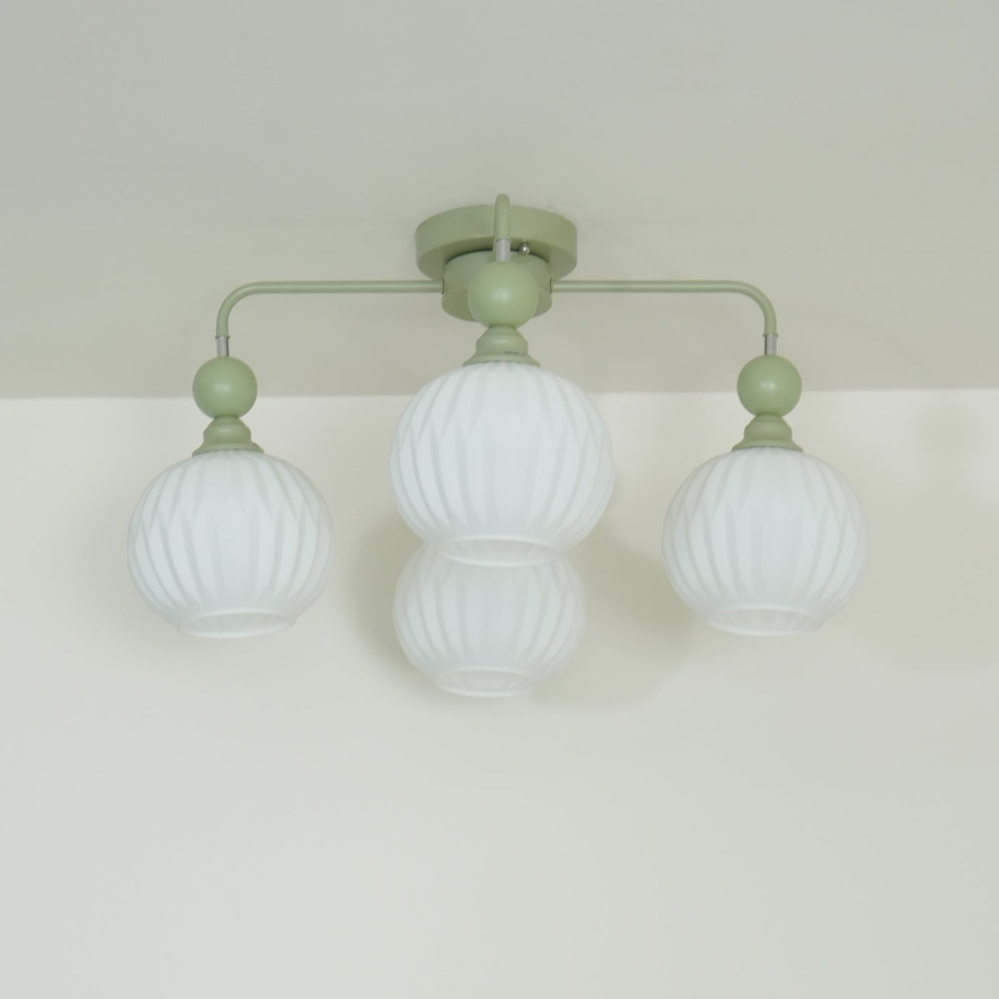 LuxeAura - Ceiling Lamp with Renee-Inspired Design and Warm Light