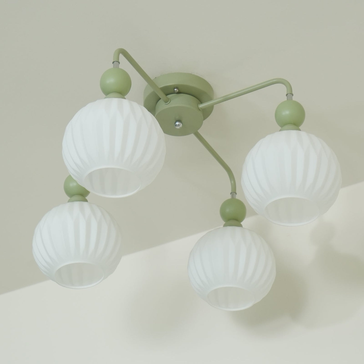 LuxeAura - Ceiling Lamp with Renee-Inspired Design and Warm Light