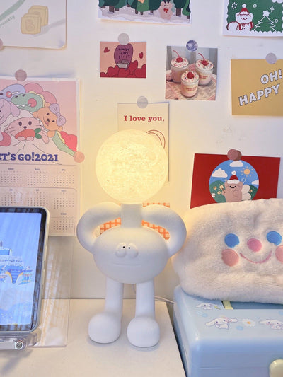 RoboLuxe - Table Lamp with Robot-Inspired Design and Cozy Illumination