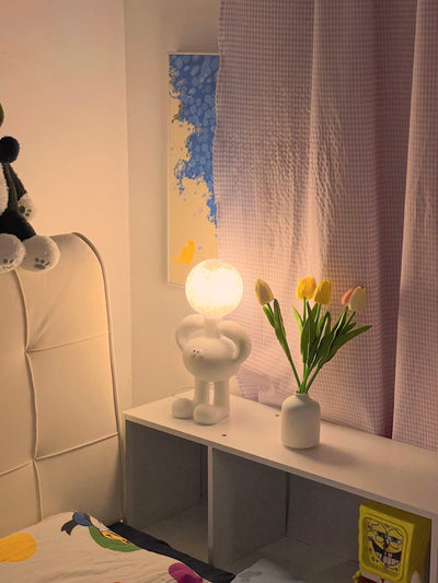 RoboLuxe - Table Lamp with Robot-Inspired Design and Cozy Illumination