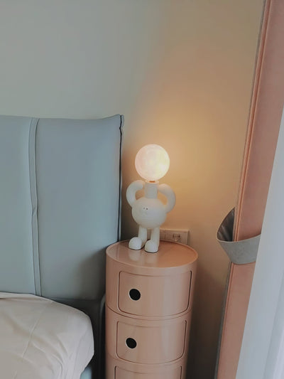 RoboLuxe - Table Lamp with Robot-Inspired Design and Cozy Illumination