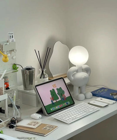 RoboLuxe - Table Lamp with Robot-Inspired Design and Cozy Illumination