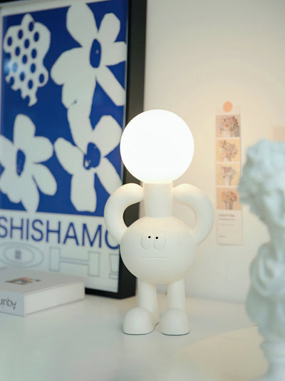 RoboLuxe - Table Lamp with Robot-Inspired Design and Cozy Illumination