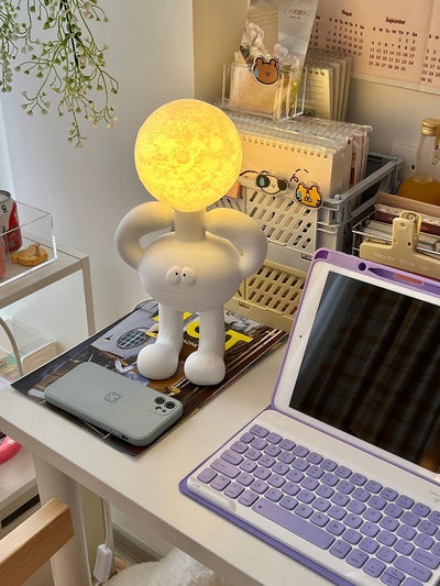 RoboLuxe - Table Lamp with Robot-Inspired Design and Cozy Illumination