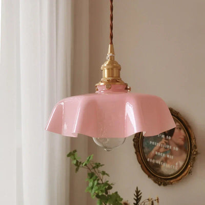 RadiantBrass – Sophisticated Pendant Light