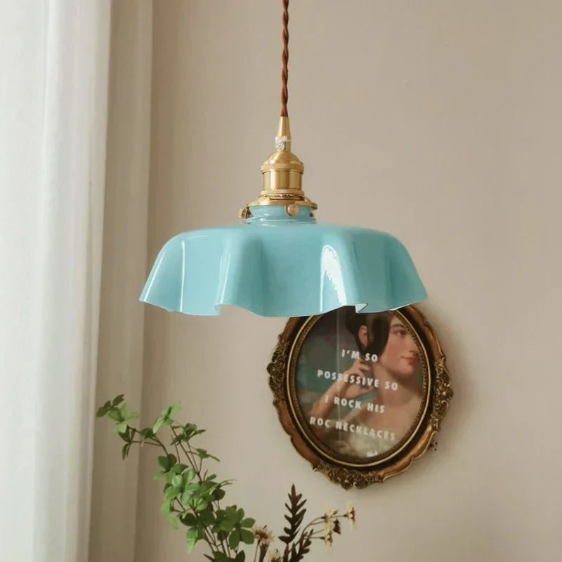 RadiantBrass – Sophisticated Pendant Light