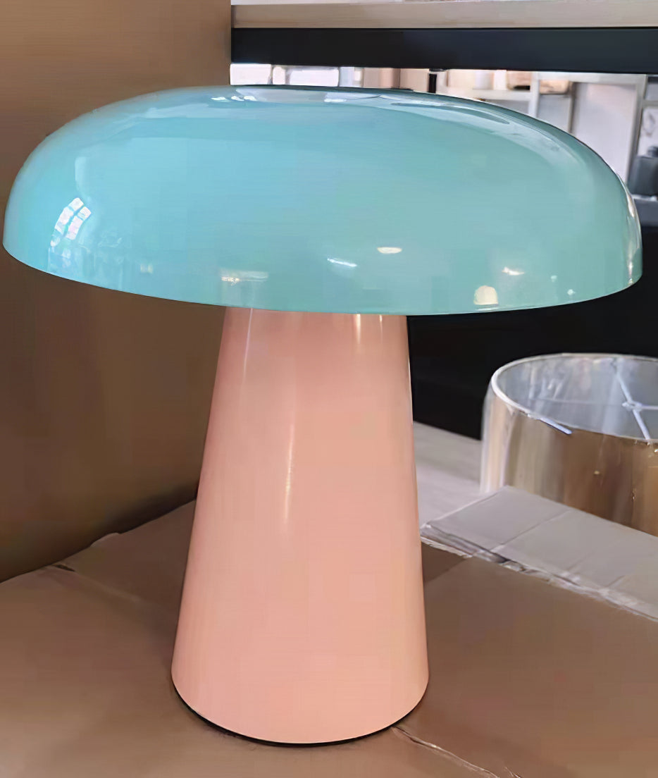 RheaBeam - Elegant Table Lamp with Refined Base and Subtle Light