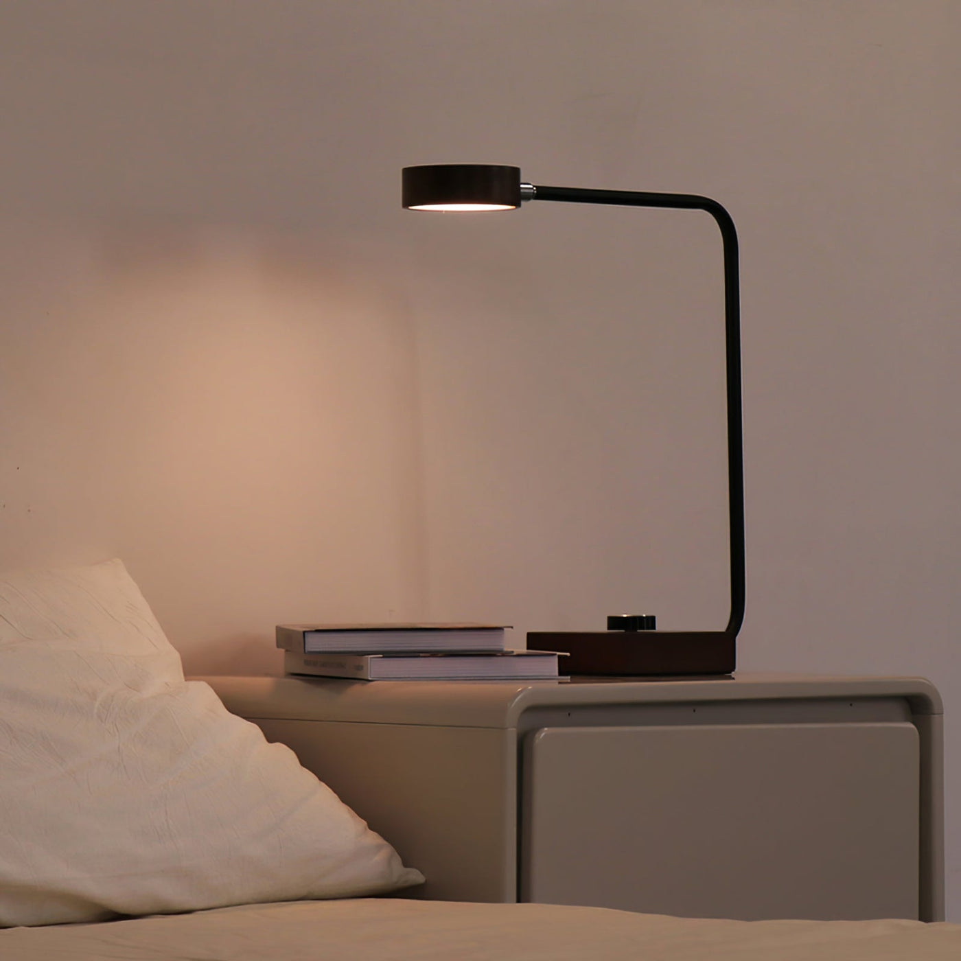 RondoBeam - Stylish Lamp with Rounded Form and Soft Lighting