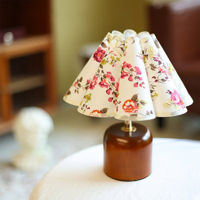 CharmeGlow - Vintage-Inspired Lamp with Soft, Warm Glow