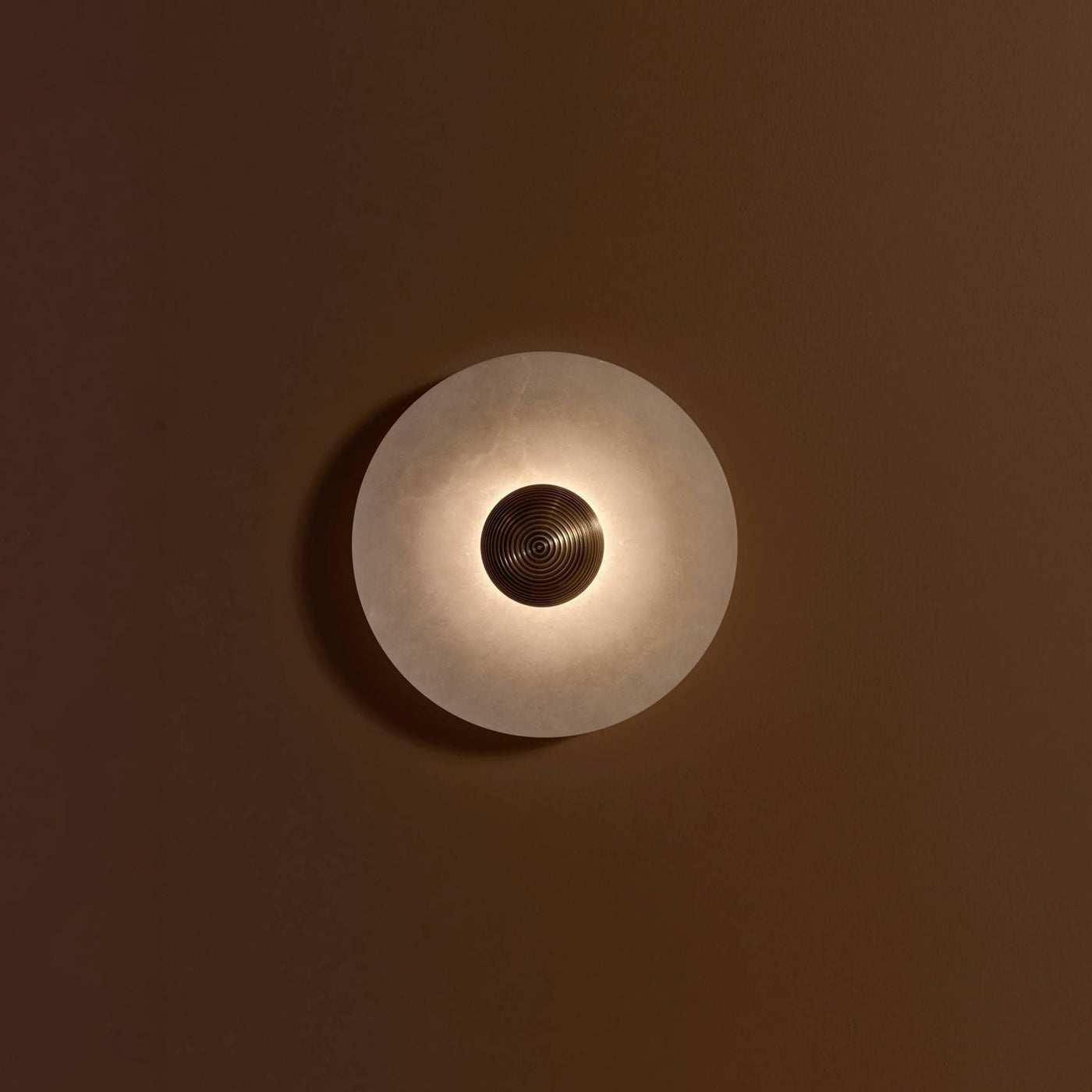 LuxeMarble – Round Marble Wall Lamp for Chic Illumination