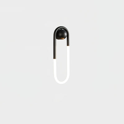 GoldCurve – Minimalist Wall Light