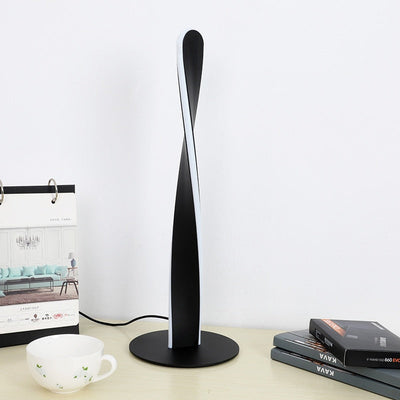 DimLume – Aluminum Desk Lamp with Flexible Dimming Function