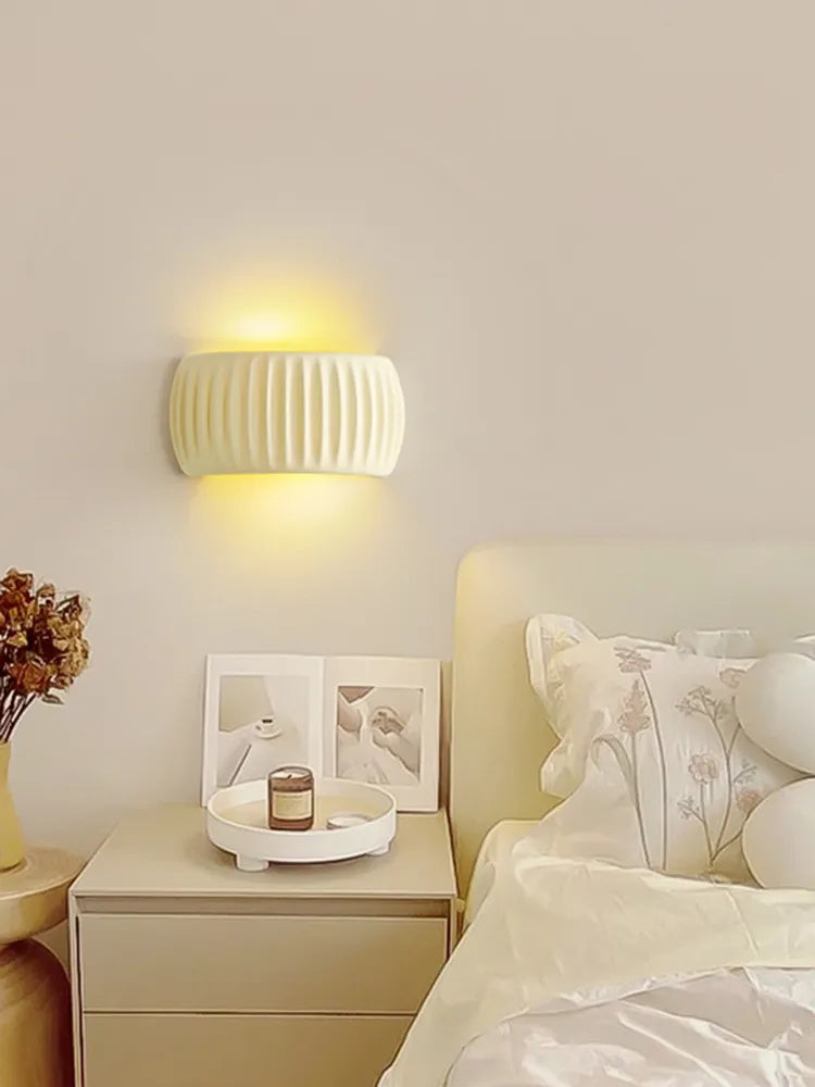 ResinGlow - Artistic Resin Wall Sconce