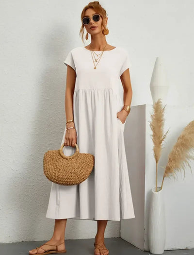 GraceLuxe - Timeless Evening Gown for a Stylish and Refined Look