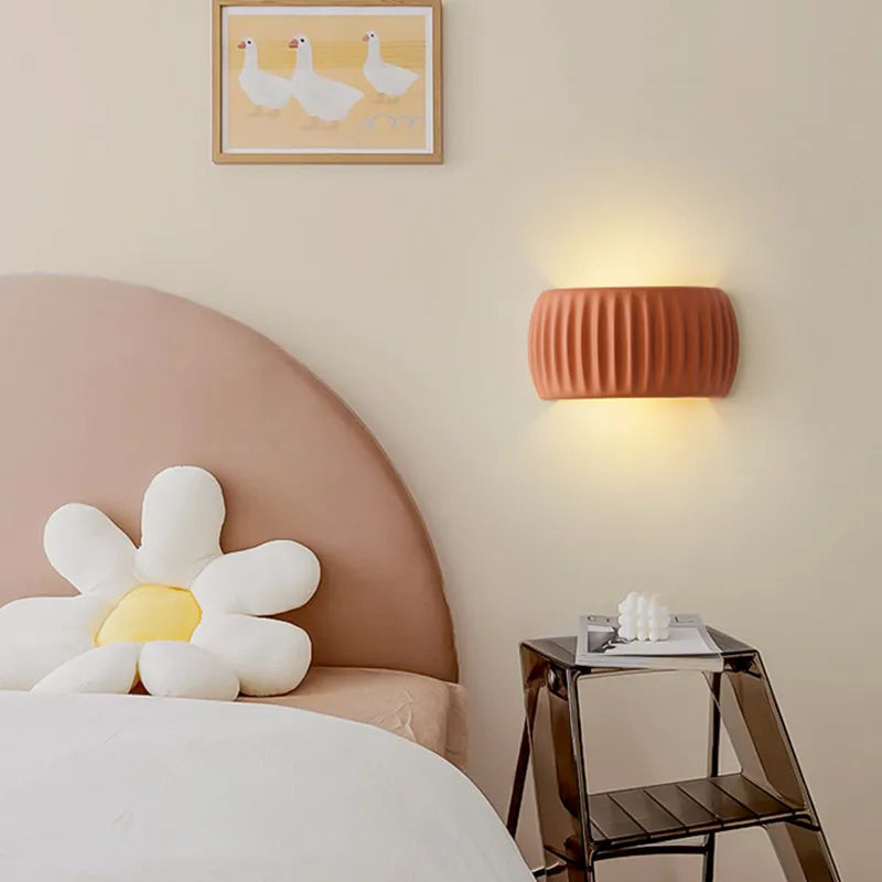 ResinGlow - Artistic Resin Wall Sconce