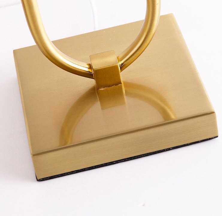 GoldBeam – Elegant Golden Lamp with a Modern Twist