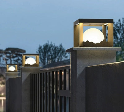 FenceGlow – Solar LED Wall Lighting for Outdoor Spaces