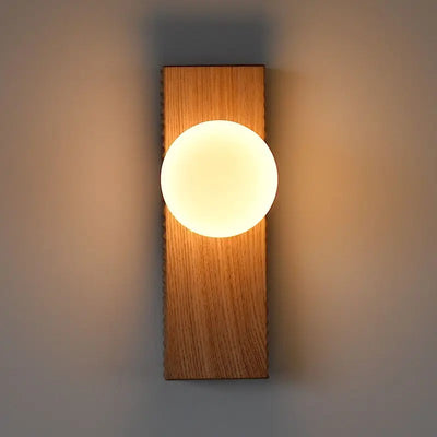 LuxeWood – Chic Walnut Wall Lamp for Unique Ambiances
