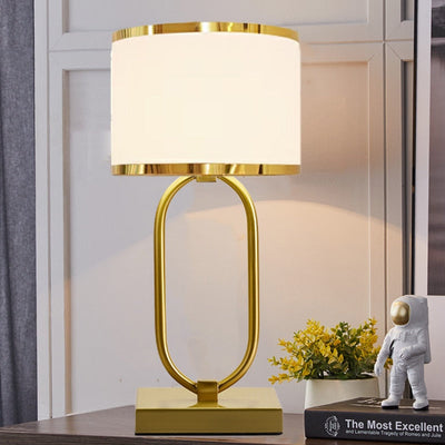 GoldBeam – Elegant Golden Lamp with a Modern Twist