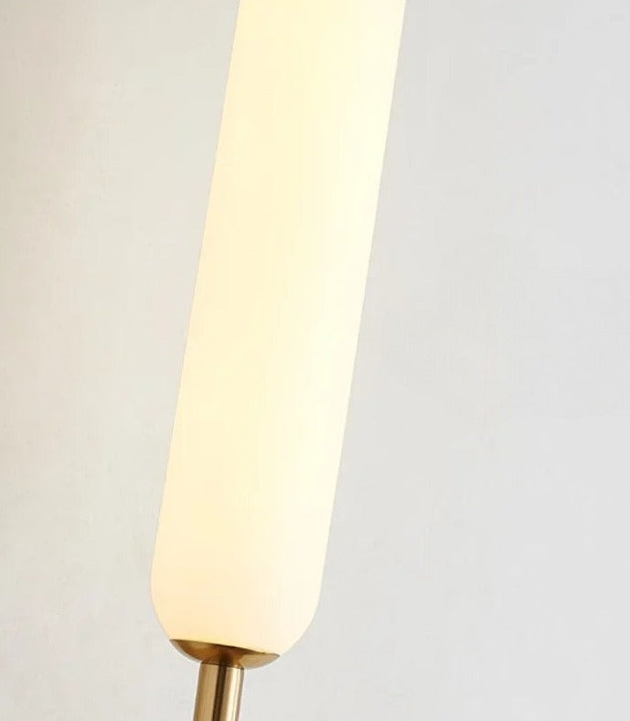 AuraGold – Elegant Gold Wall Lamp for LED Illumination