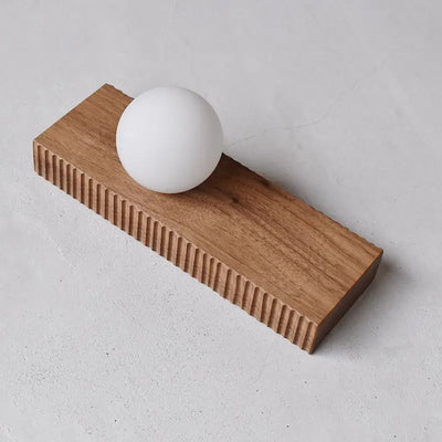 LuxeWood – Chic Walnut Wall Lamp for Unique Ambiances