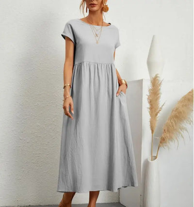 GraceLuxe - Timeless Evening Gown for a Stylish and Refined Look