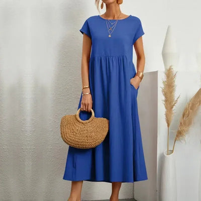 GraceLuxe - Timeless Evening Gown for a Stylish and Refined Look