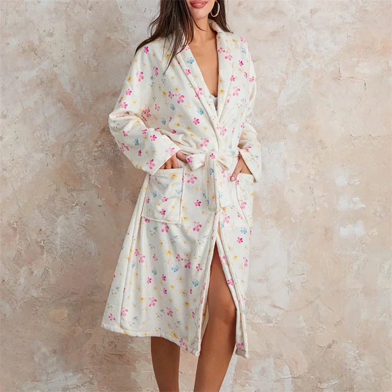 BloomCocoon – Luxurious House Robe with a Touch of Blossom