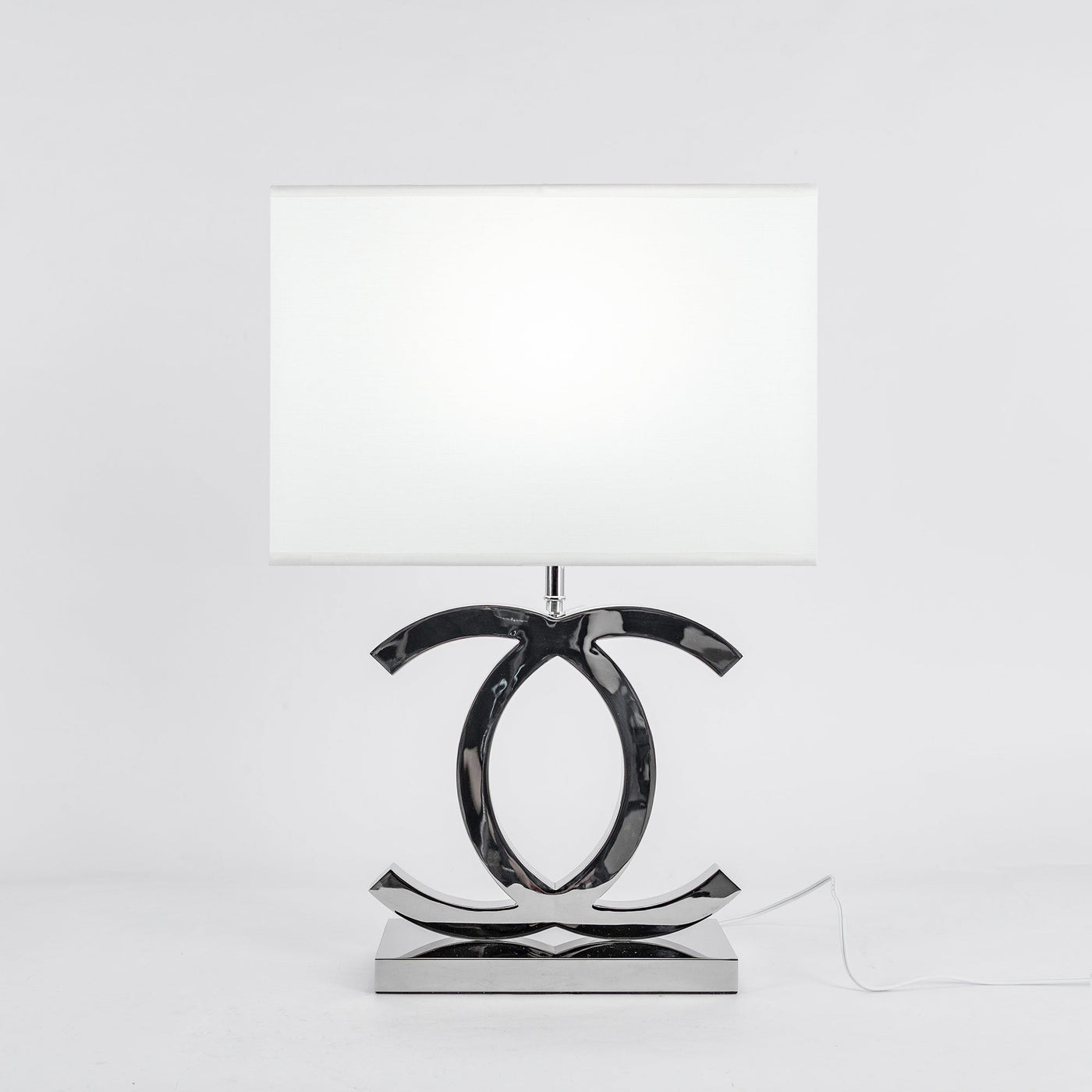 LuxeGlow – Modern Stainless Steel Table Lamp