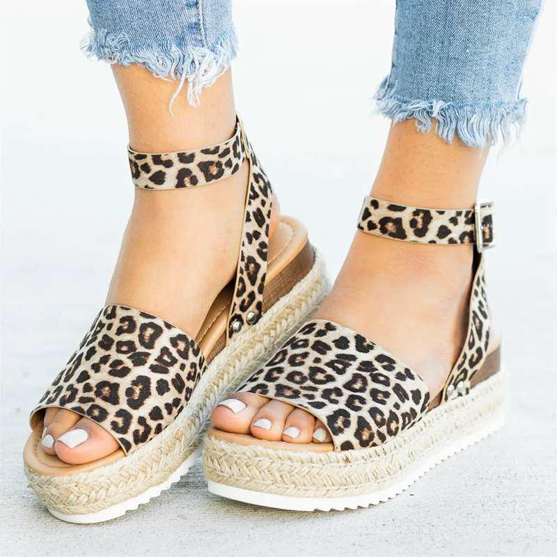 Stylish Women's Espadrille Sandals with Comfortable Sole and Elegant Straps – 3 cm Heel for Everyday Wear