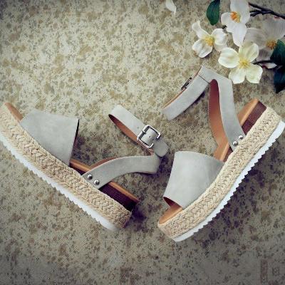 Stylish Women's Espadrille Sandals with Comfortable Sole and Elegant Straps – 3 cm Heel for Everyday Wear