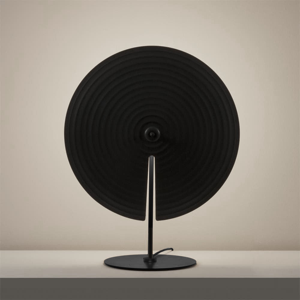LuxeHarmony - Table Lamp with Subtle Elegance and Warm Light Spread