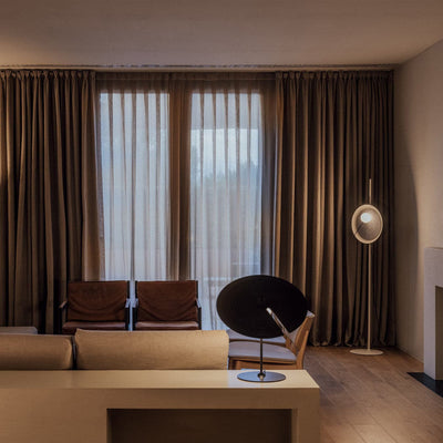 LuxeHarmony - Table Lamp with Subtle Elegance and Warm Light Spread