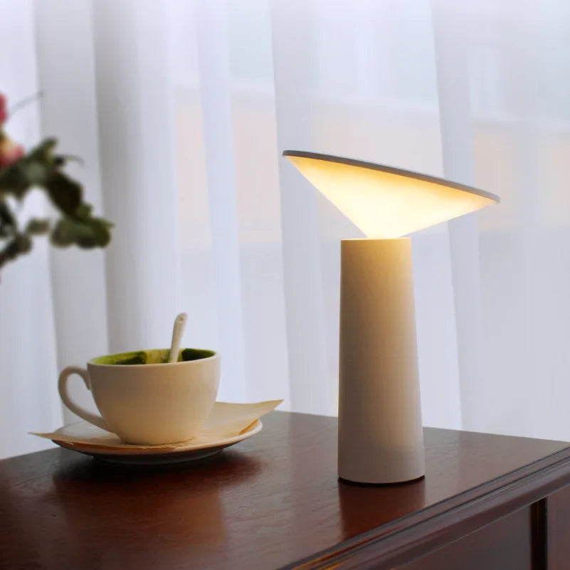 FlexiLuxe – Portable Elegant Lighting