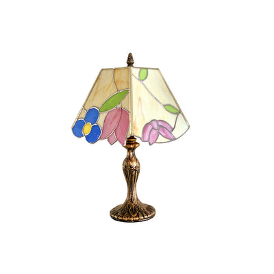 GlassCraft – Vintage Tiffany-Style Table Lamp