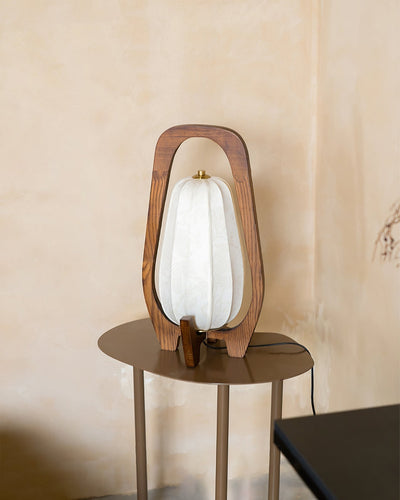 LuxeTotem - Elegant Lamp