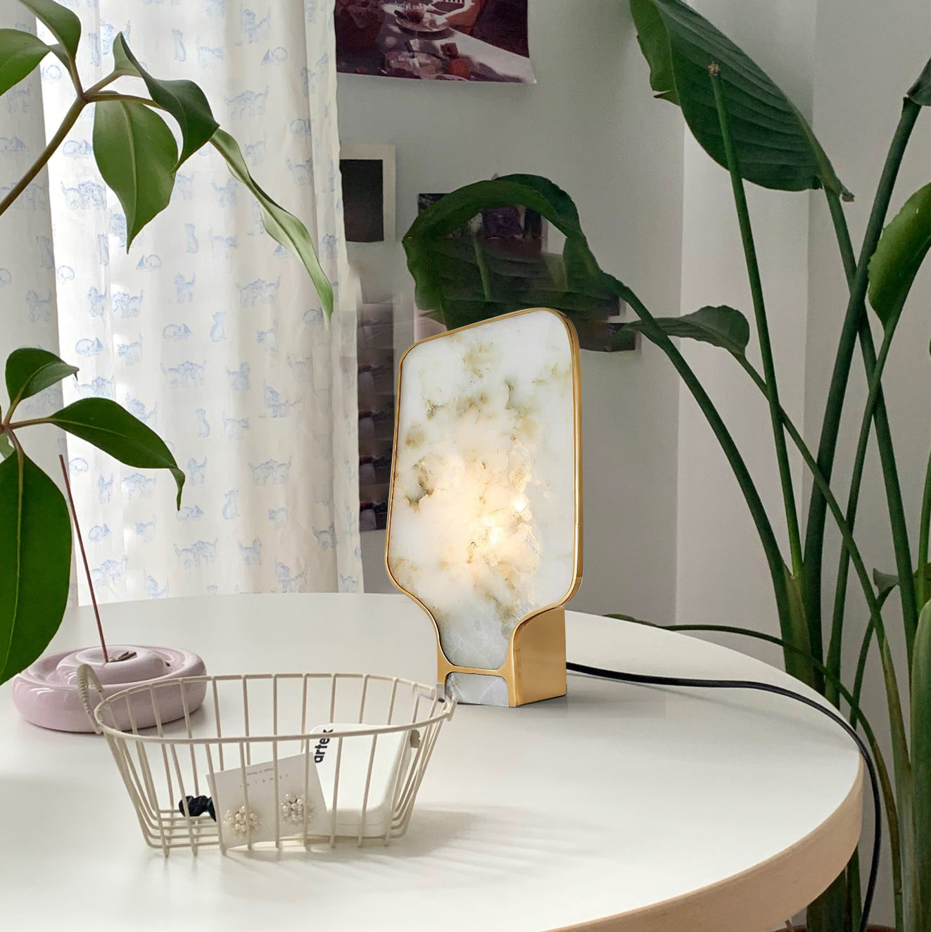 LumenAndreaGlow - Timeless Alabaster Lamp