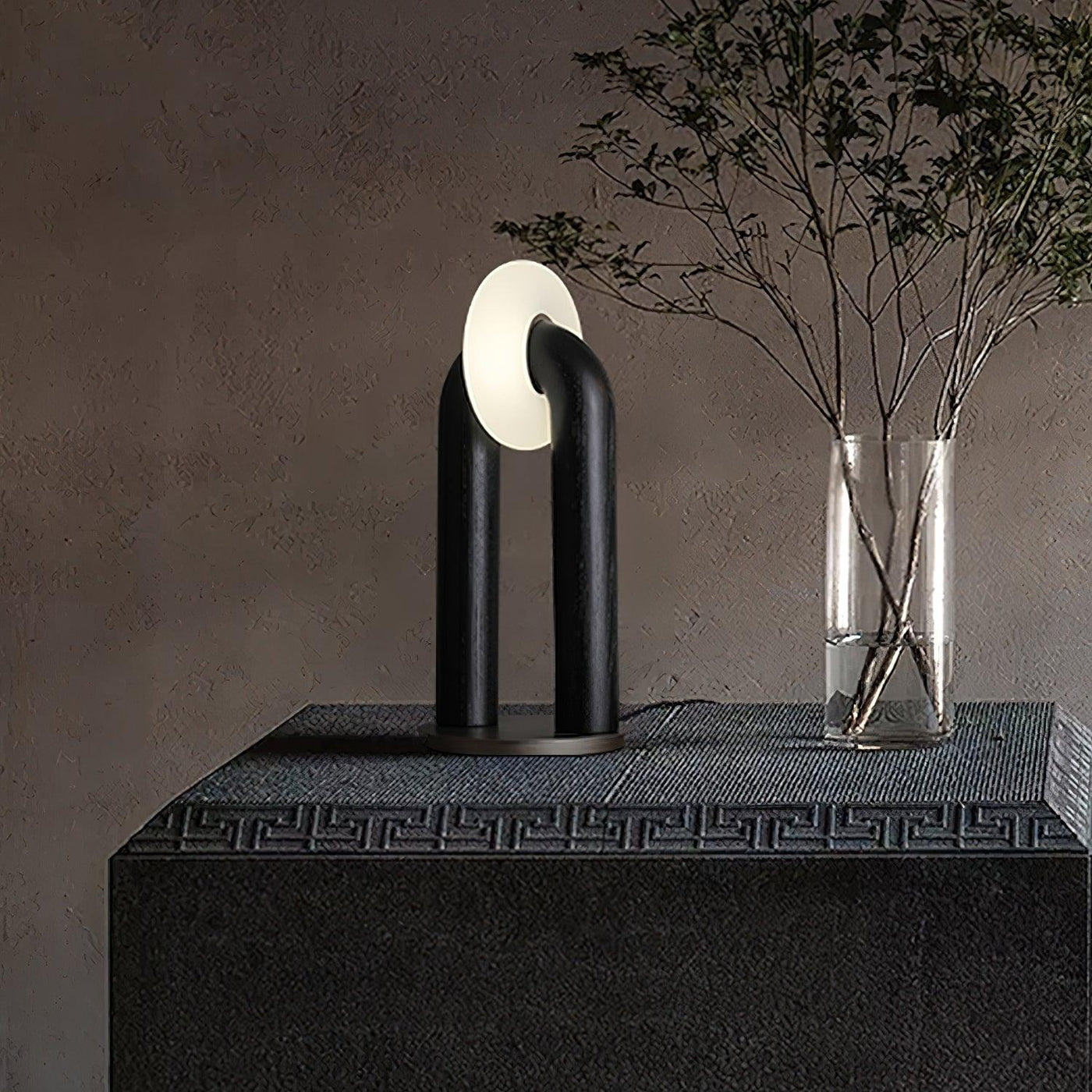 CurveGlow – Innovative Desk Light