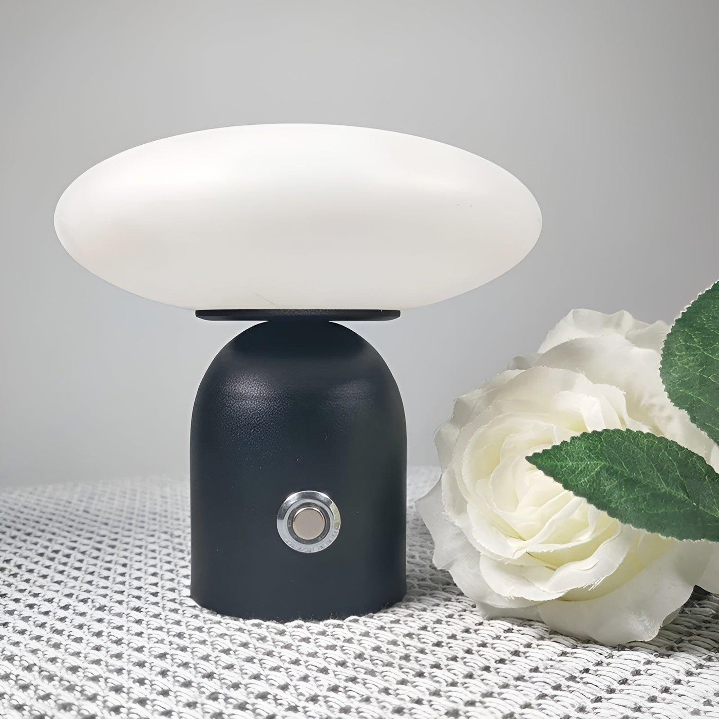 NordicShroom - Mari Mushroom Table Lamp