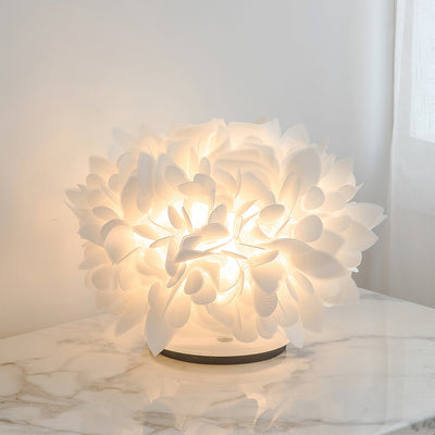 LeafGlow – Contemporary Table Lamp with Floral Petal Accent