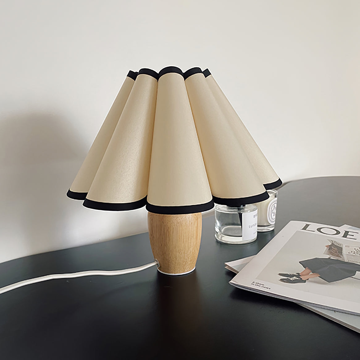 LuxFold – Vintage Inspired Woven Lamp