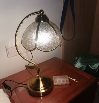 GlowPetal – Luxurious Floral Glass Table Lamp