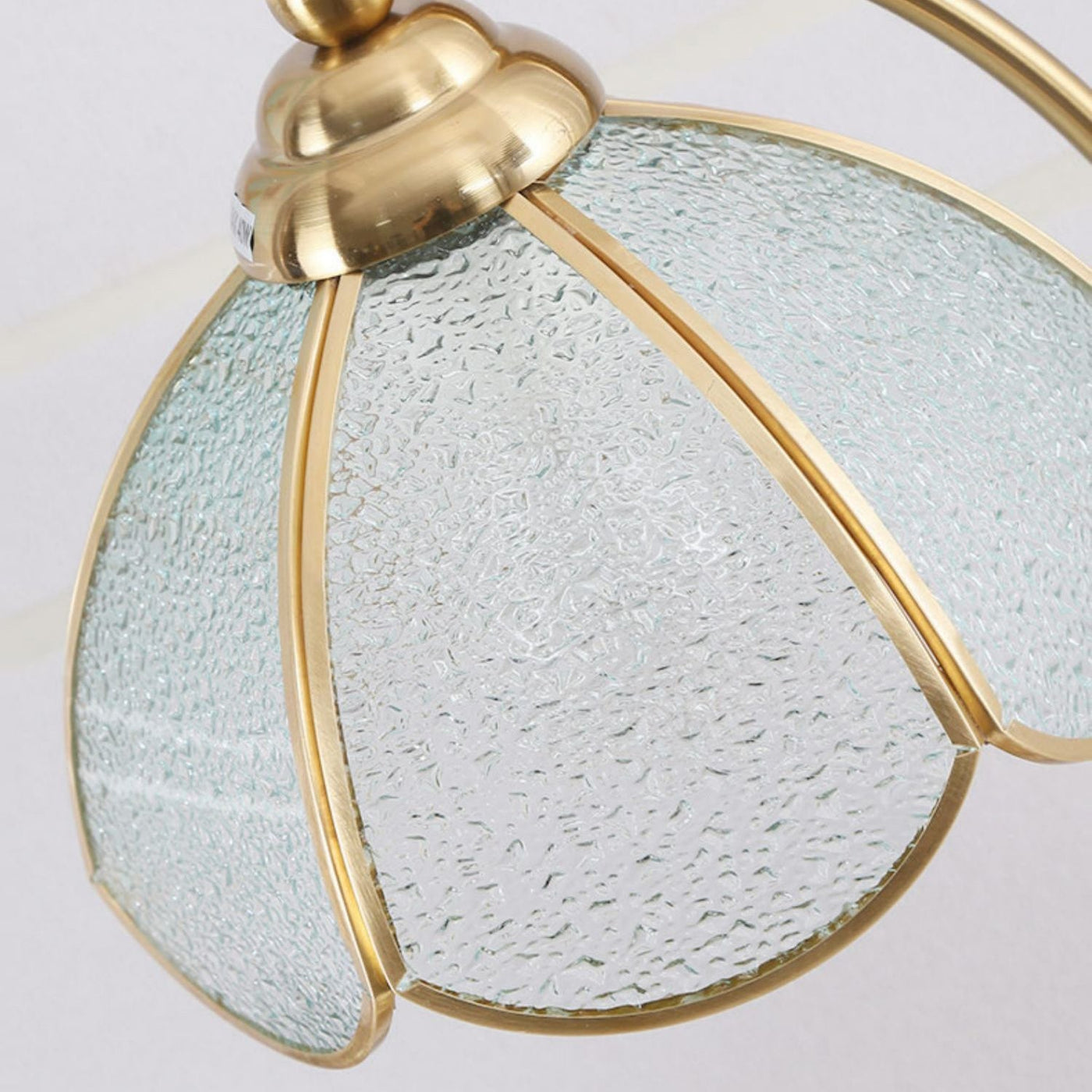 GlowPetal – Luxurious Floral Glass Table Lamp
