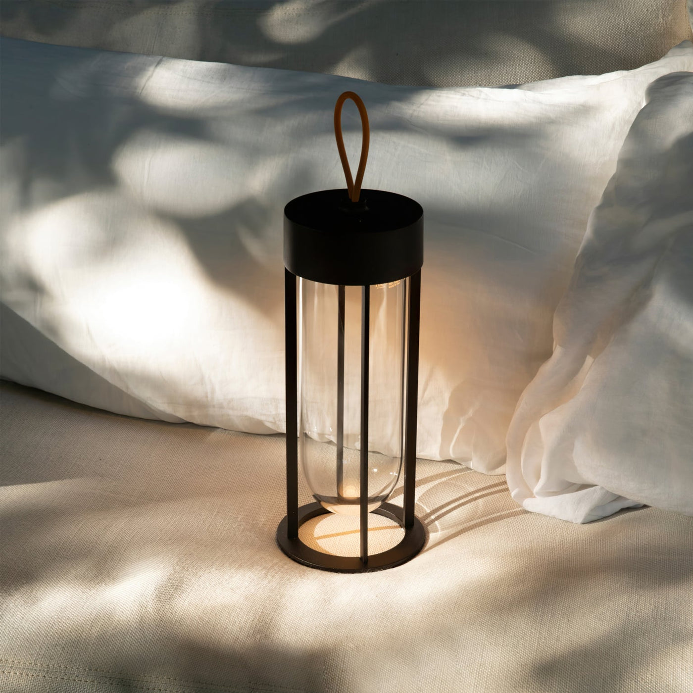 BrightFlow – Compact Dimmable LED Lamp