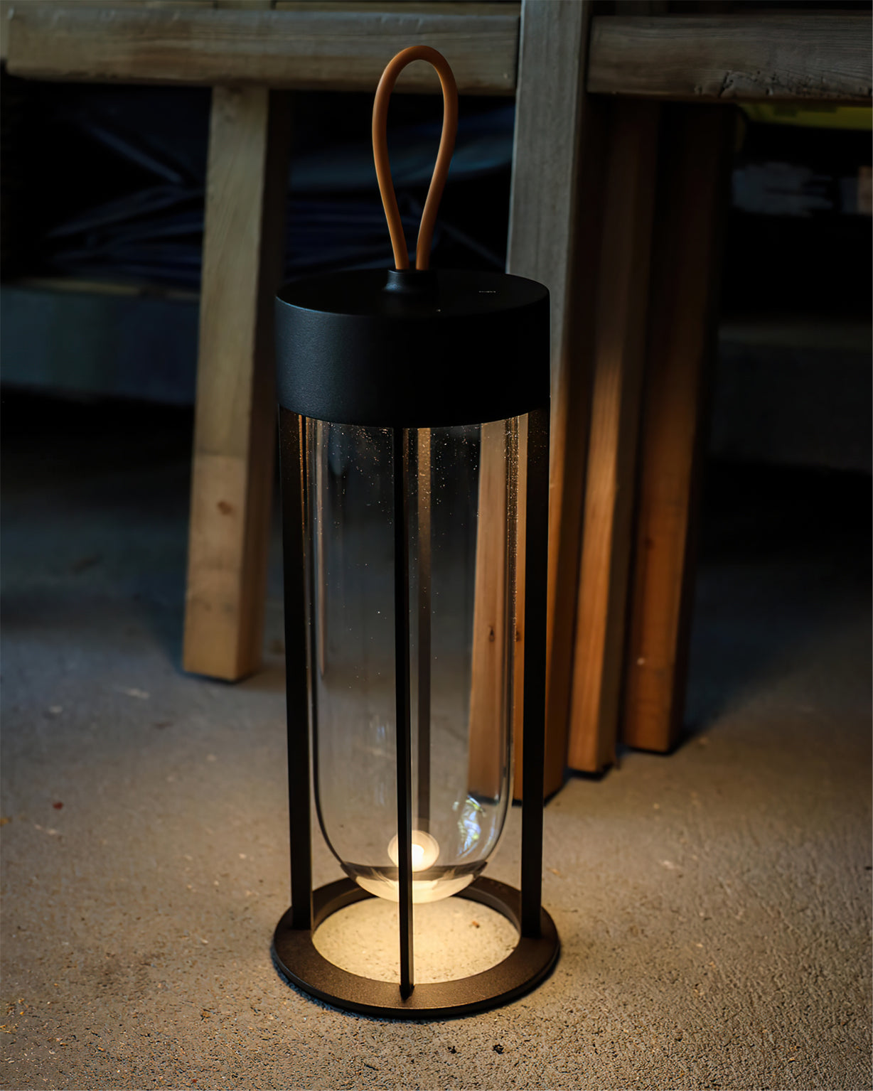 BrightFlow – Compact Dimmable LED Lamp