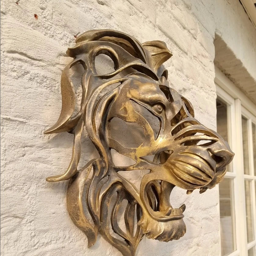 LionHeart - Regal Wall Décor