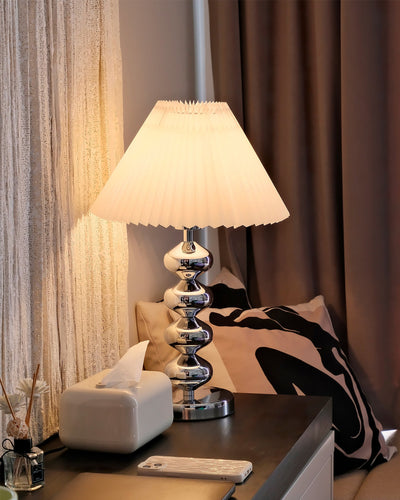 LuxeZuma - Table Lamp with Sleek Base and Cozy Illumination