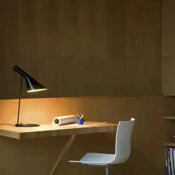 EssenceGlow - Clean and Modern Table Light
