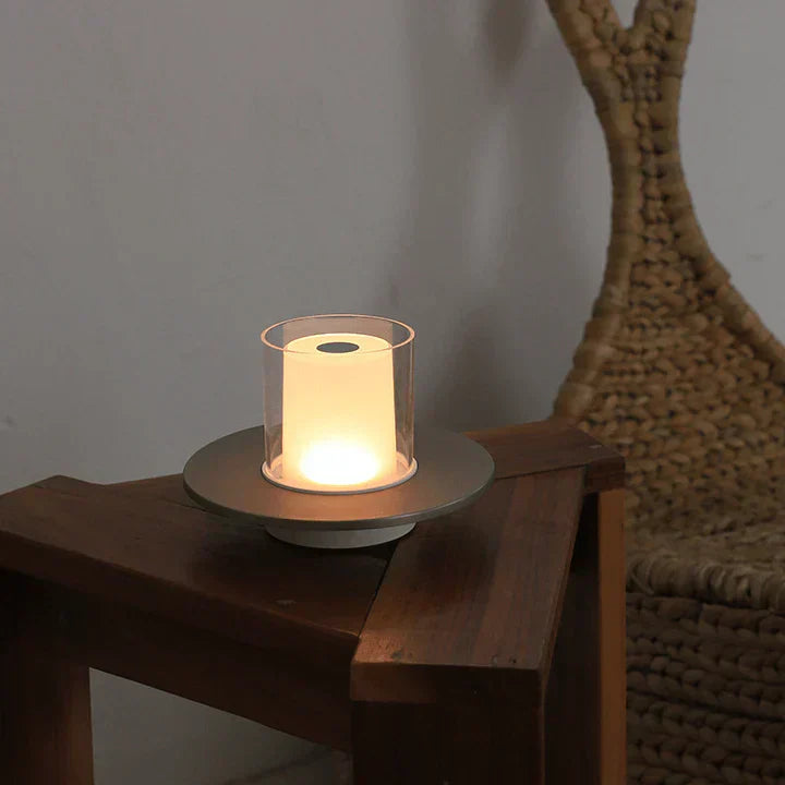 Candlelight – Stylish Induction Lamp with LED Technology
